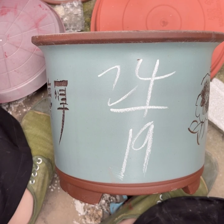 紫砂花盆紫砂的颜色