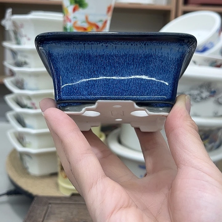 内直径8.8-6.6-3.5花盆一只