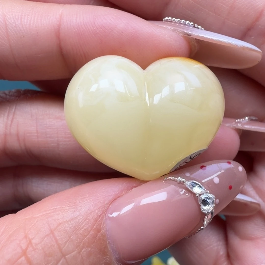 琥珀未镶嵌裸石蜜蜡