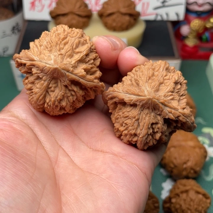 【闪购商品】文玩核桃吊坠46全品满天星