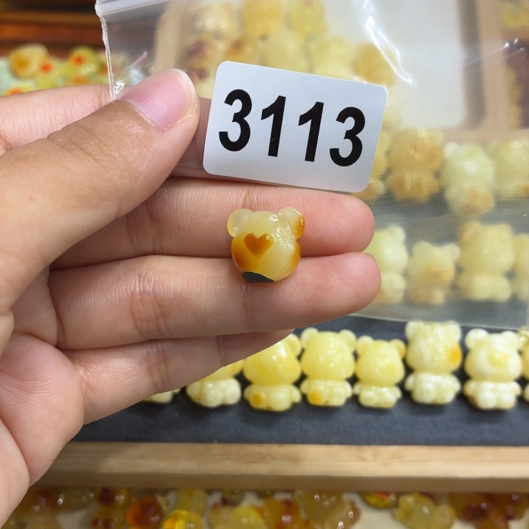 琥珀未镶嵌珠宝奇石