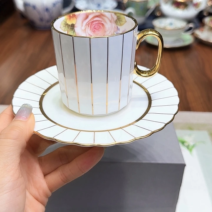 瓷片杯子杯子杯子水杯杯子水杯
