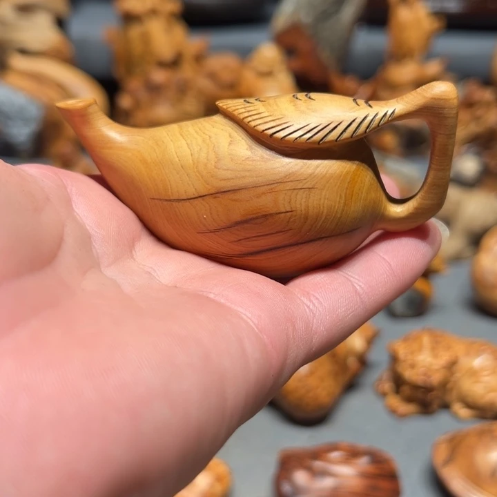 柏木（崖柏）点点关注
