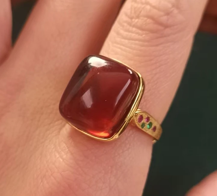 925银镶嵌琥珀戒指