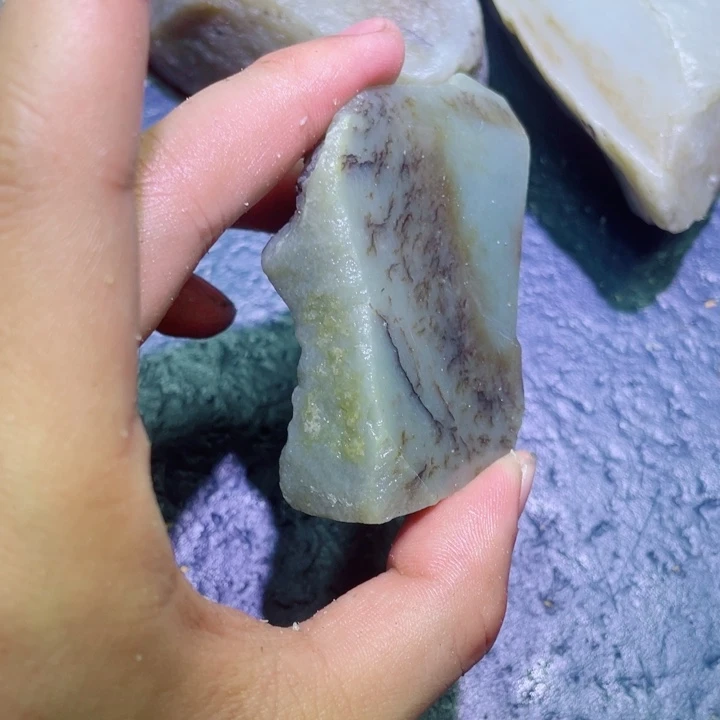 和田玉未镶嵌珠宝半成品