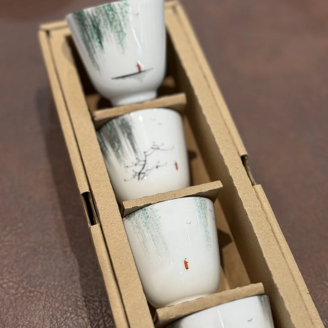 手绘幽居图茶杯 一盒四个