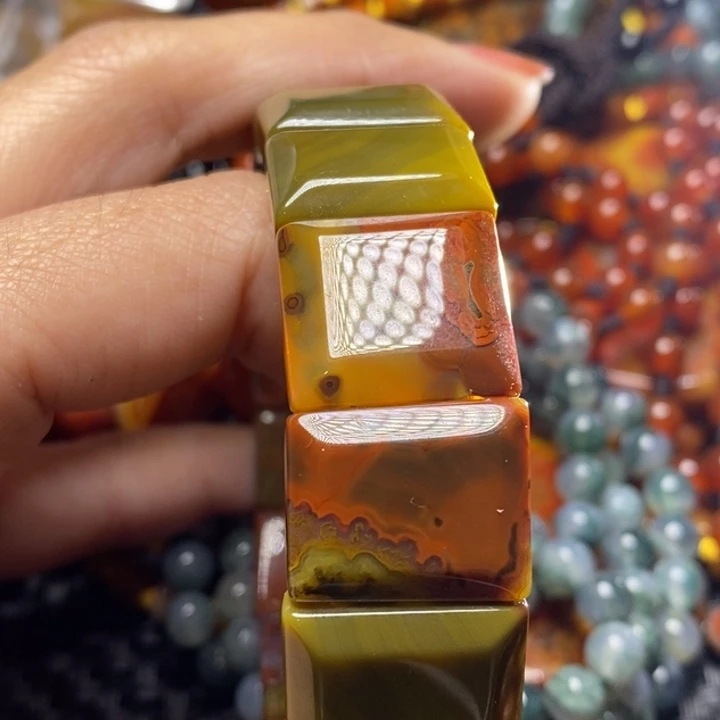 玛瑙/玉髓颈饰未镶嵌