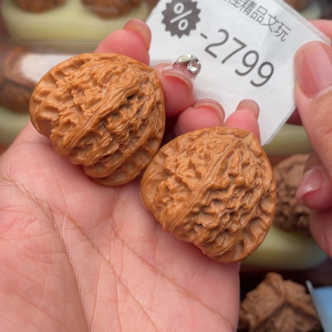 文玩核桃把件38头货三角白