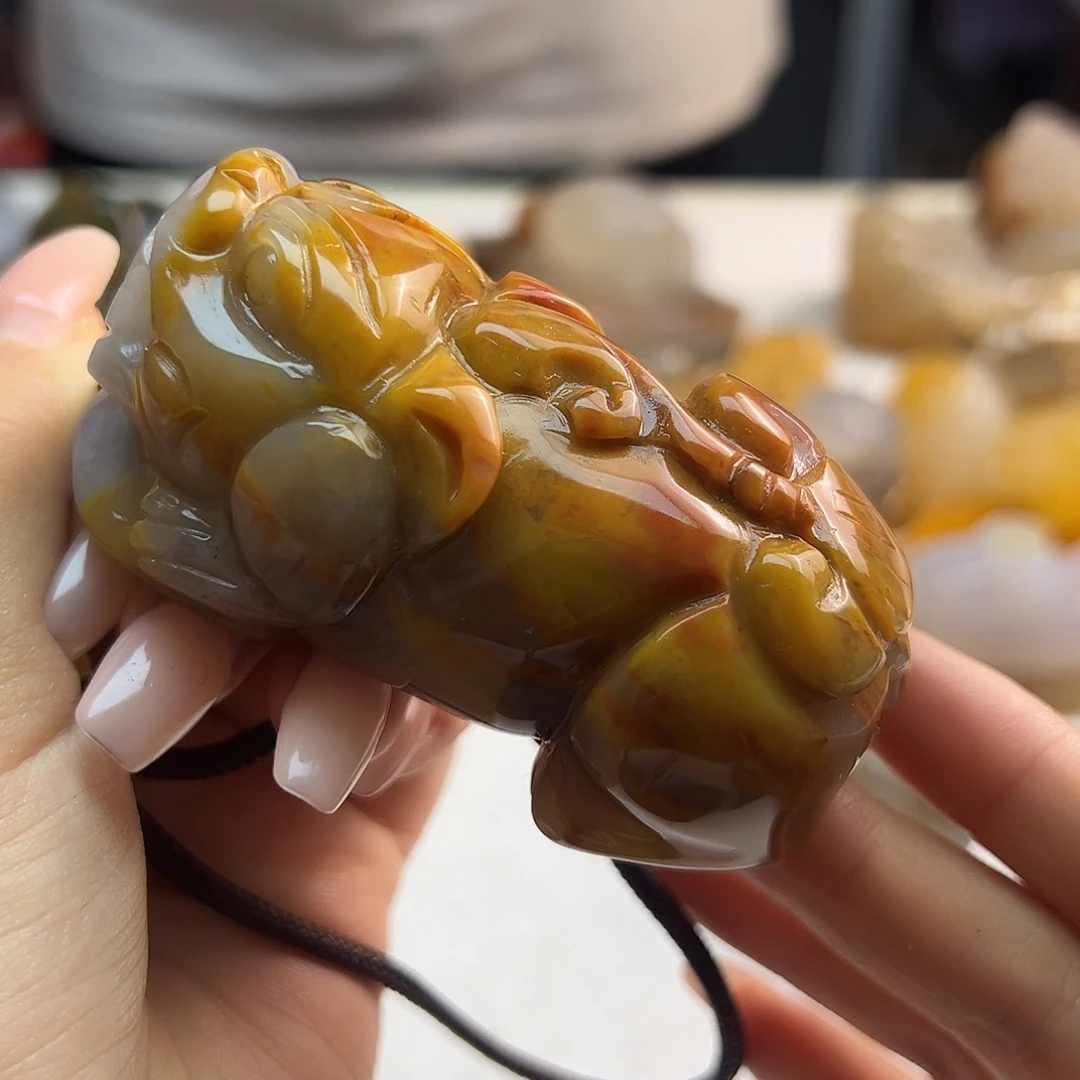 玛瑙/玉髓合金颈饰
