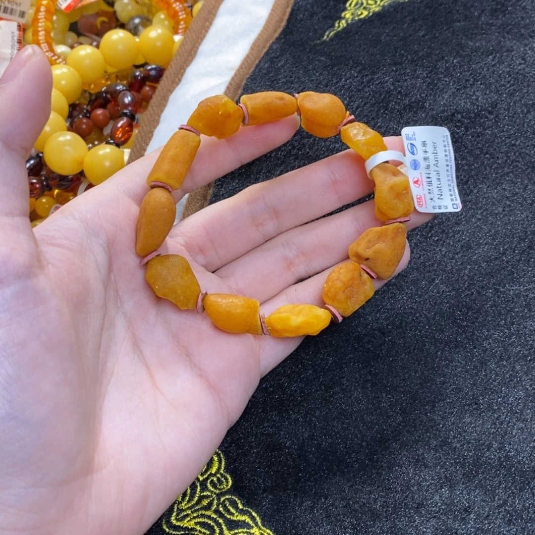 琥珀未镶嵌裸石蜜蜡