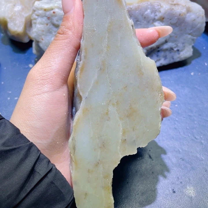 和田玉未镶嵌珠宝半成品