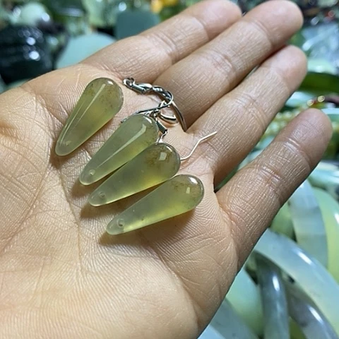 岫玉耳环未镶嵌一对多样性发货