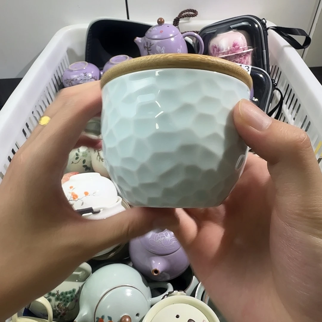 瓷片羊脂玉锤纹茶叶罐