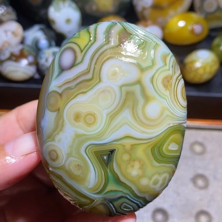 未镶嵌玛瑙/玉髓珠宝半成品180