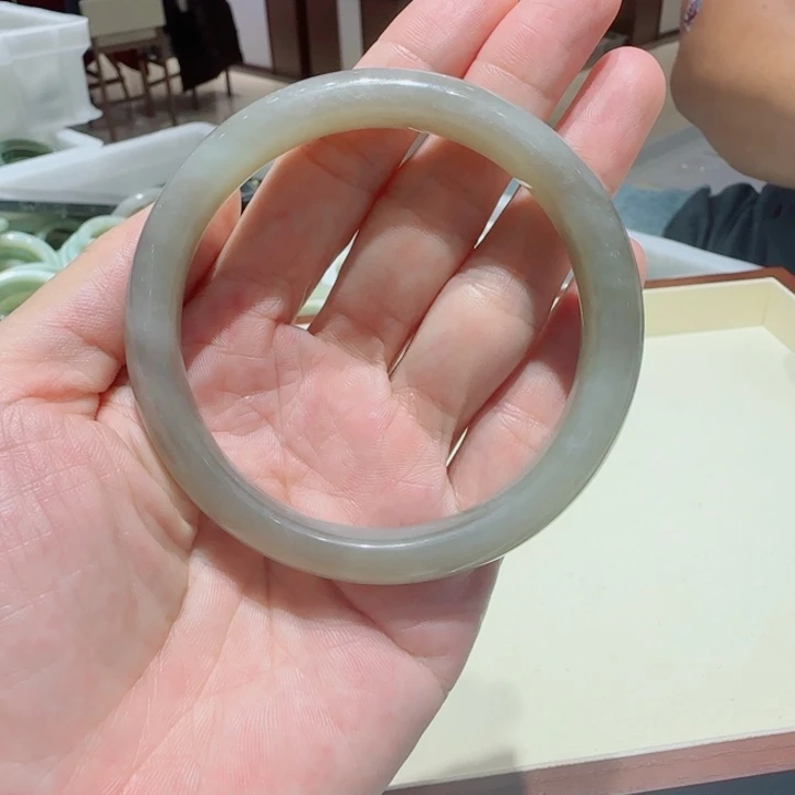 未镶嵌手镯和田玉34