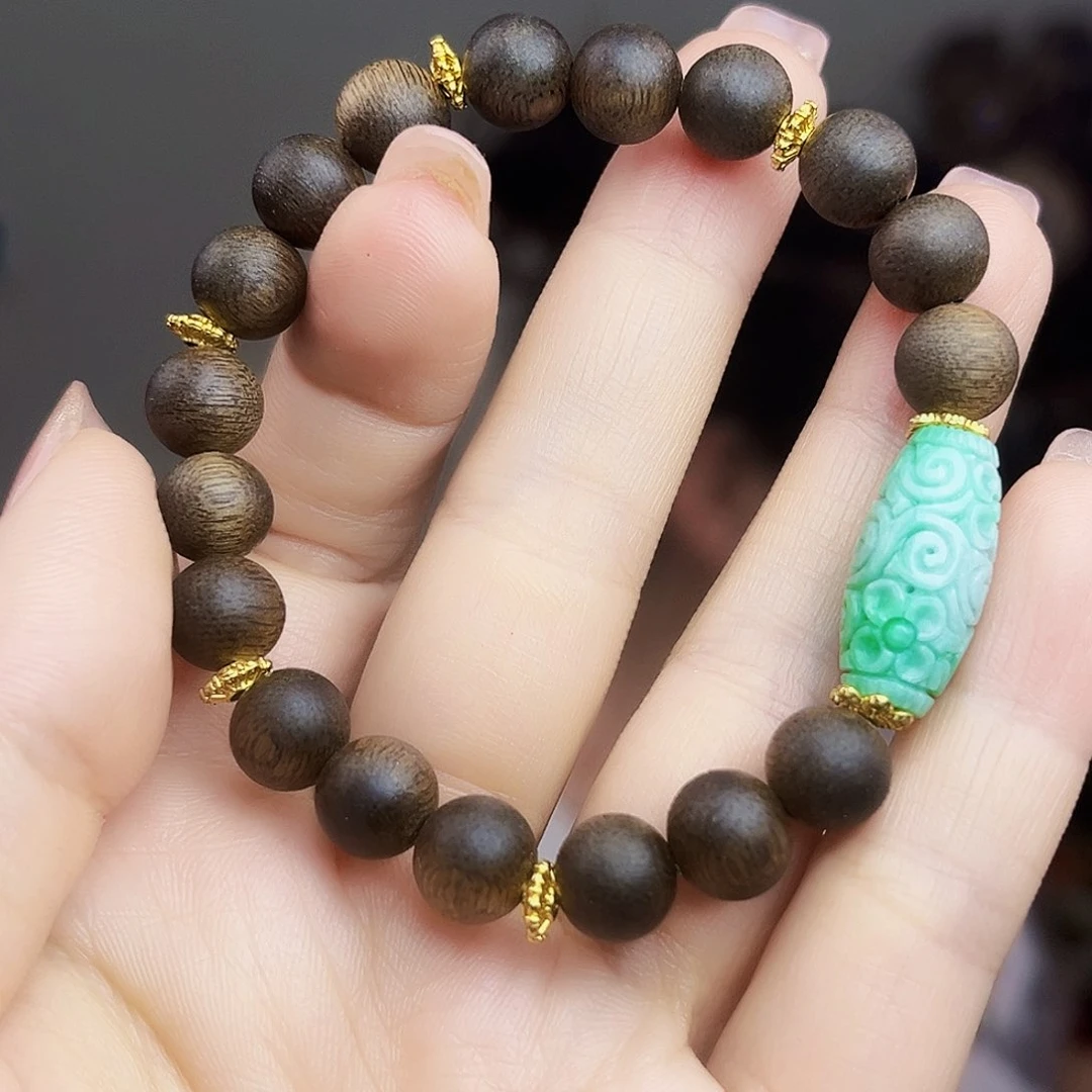 翡翠未镶嵌颈饰手链