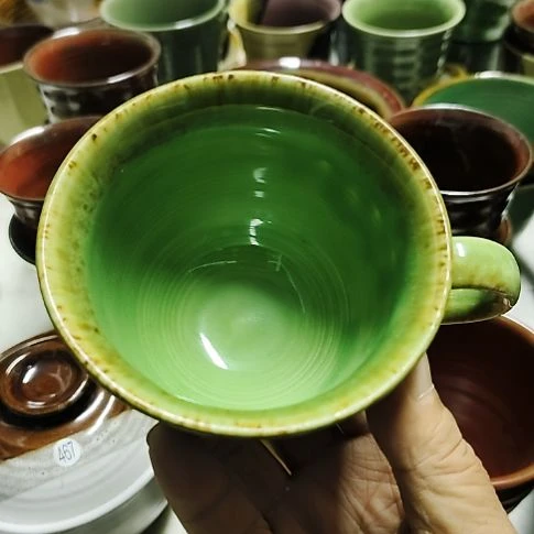 瓷片瓷器摆件，瓷片，沙锅，均有点瑕疵。