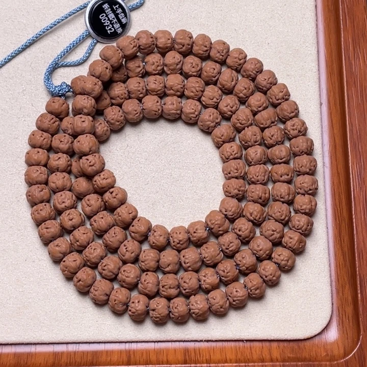 金刚菩提吊坠庆*年梅朵佛手108尺寸7.7