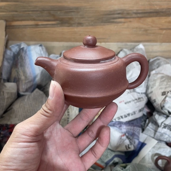茶壶紫砂老厂紫砂壶一件。
