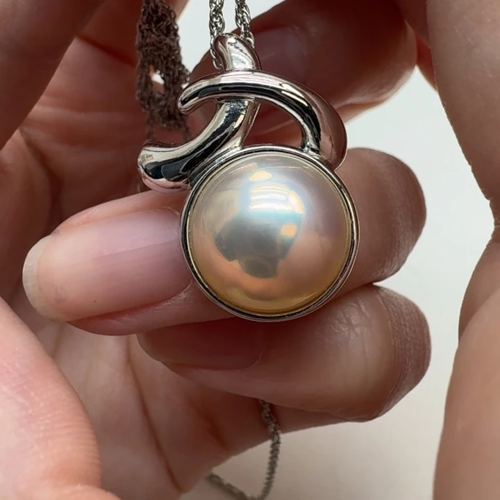 未镶嵌颈饰拼合珍珠（马贝珠）