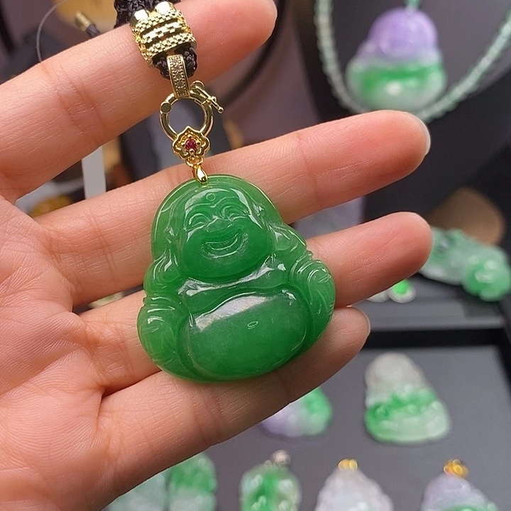 翡翠未镶嵌吊坠(赠链)