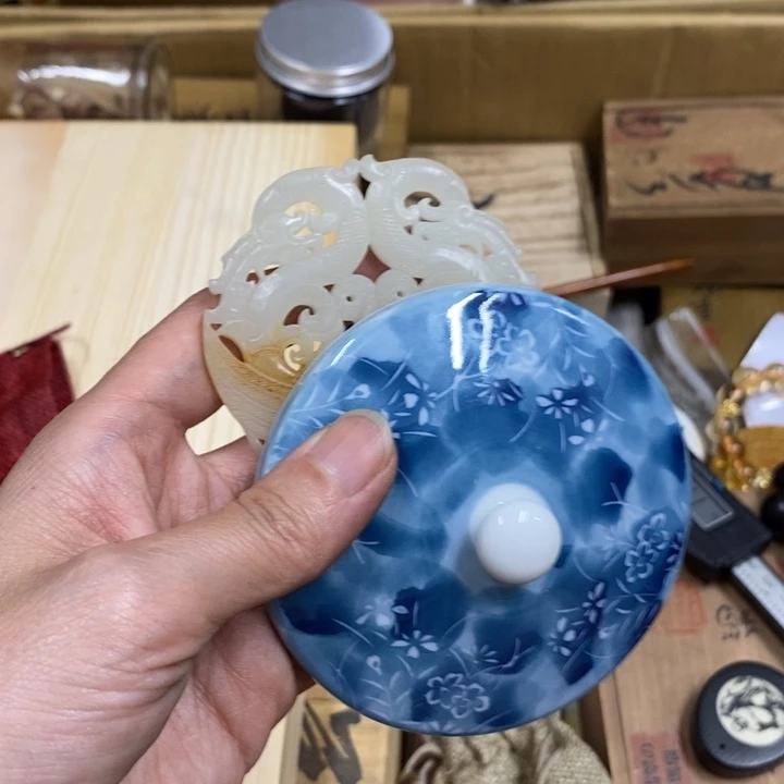 瓷中古工艺品一件