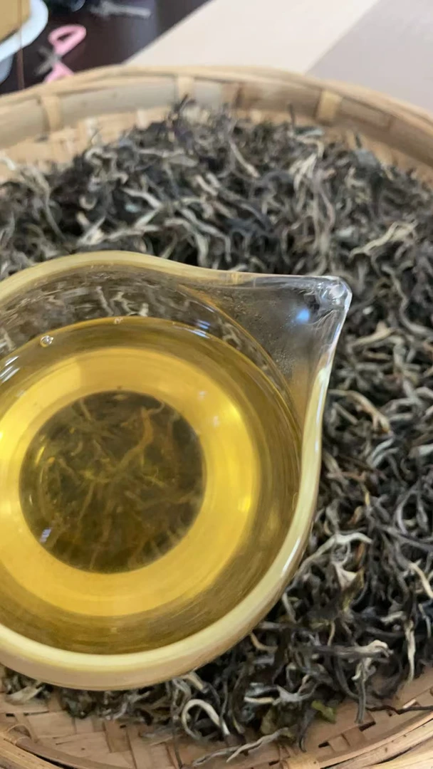 云南高山老班章生茶古树散茶