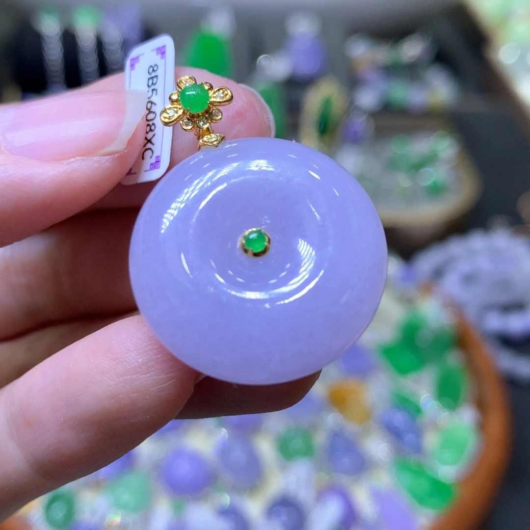 【闪购商品】翡翠颈饰18K金镶嵌翡翠吊坠项链