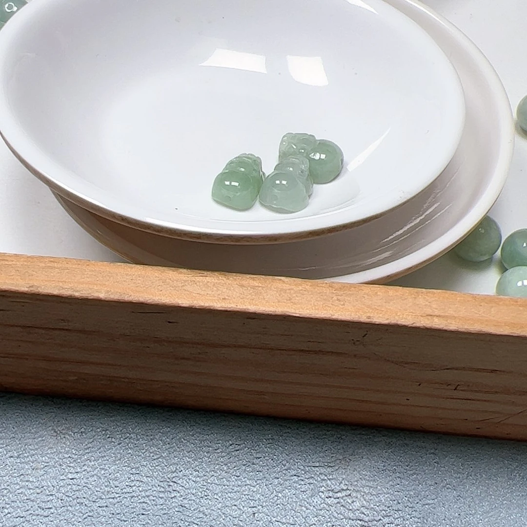 【闪购商品】未镶嵌翡翠手链玲