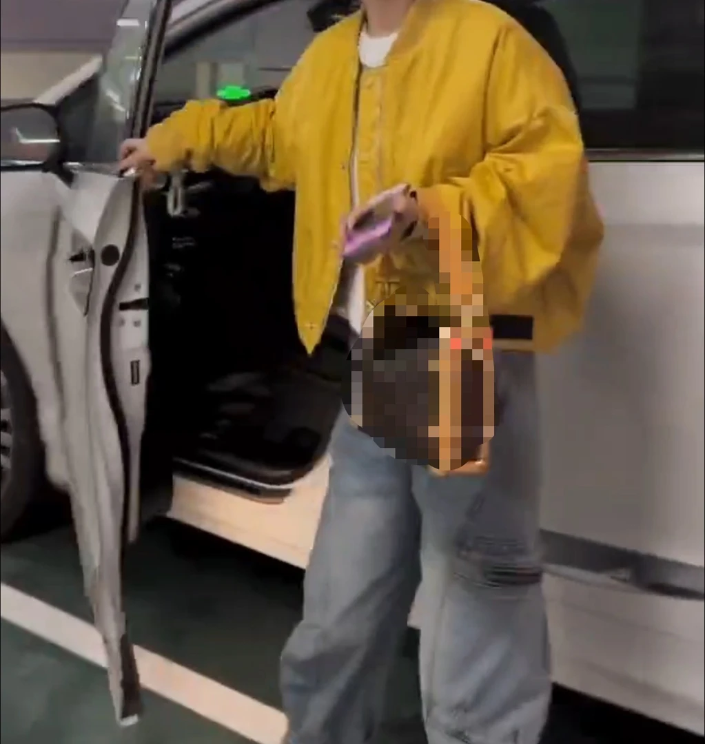 222s100588时尚感衫新款舒适女士宽松春季气质休闲洋气百搭减龄