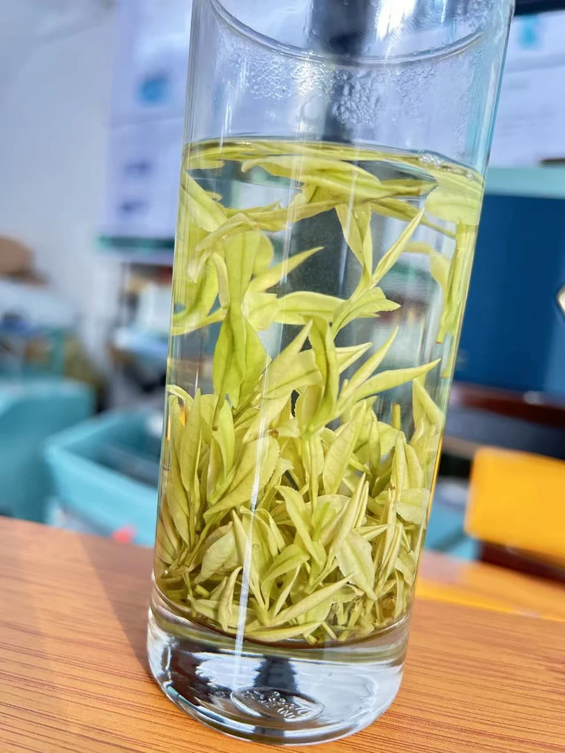 原产地明前特级白茶兰花香鲜甜爽口春茶