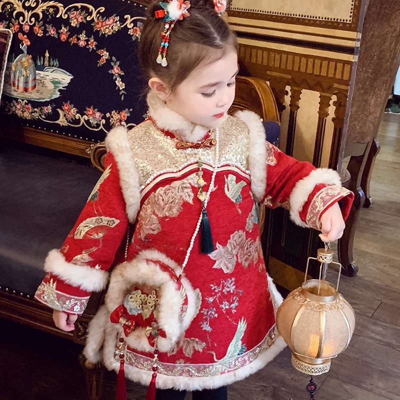 米米哈罗女童冬款夹棉花纹刺绣汉服旗袍裙连衣裙D240178