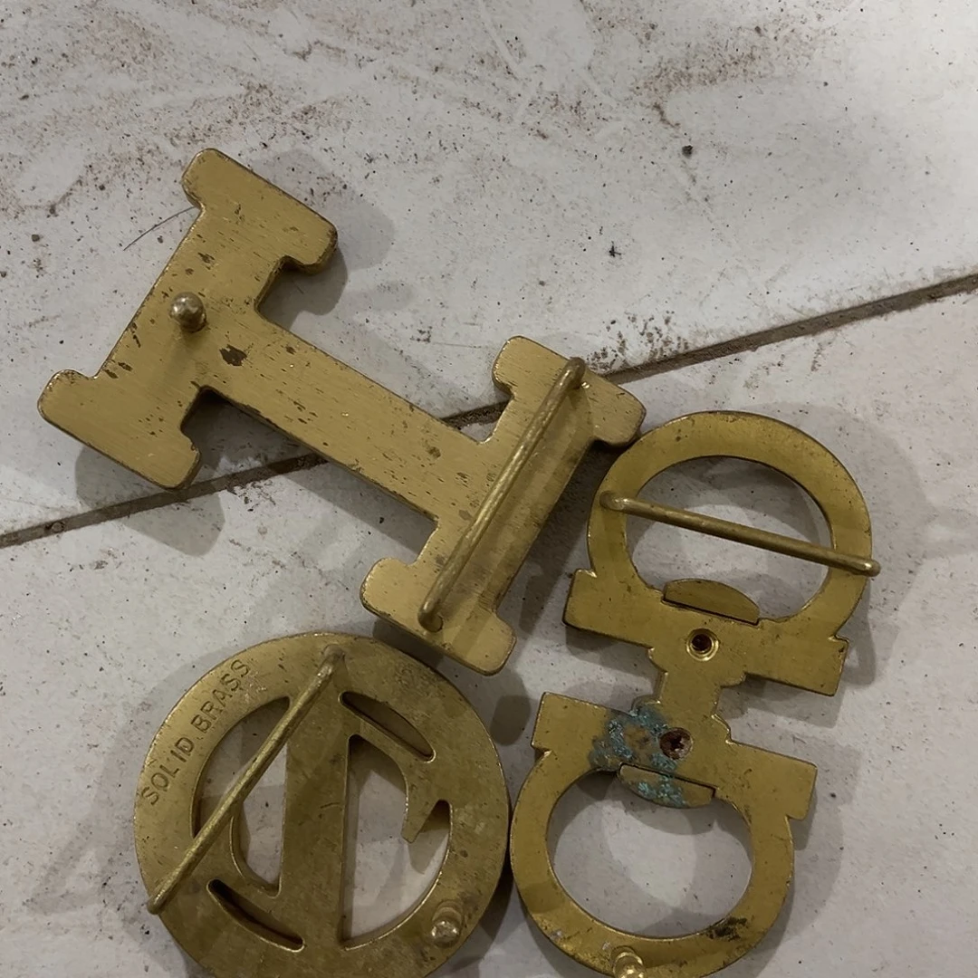 陆***安闪电购铜摆件工艺品