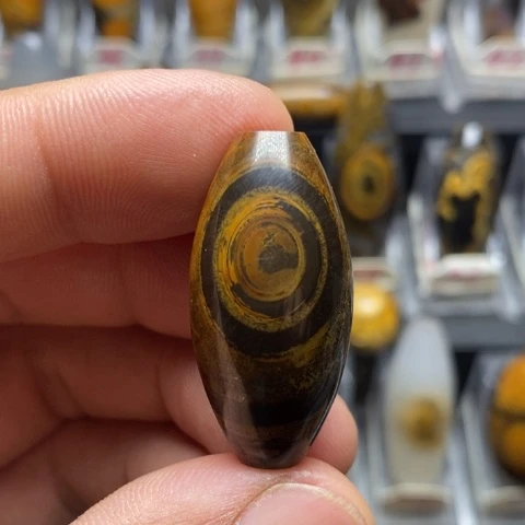 未镶嵌玛瑙/玉髓珠宝奇石