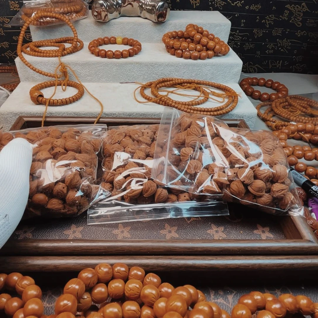 桃核吊坠龙文原皮