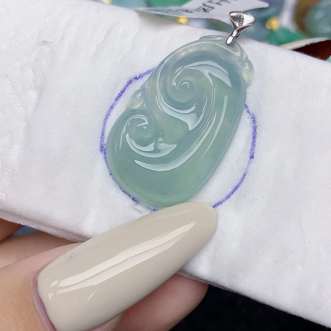 自****翡翠18K金镶嵌颈饰天然缅甸翡翠a货百元以上9元证书费自理