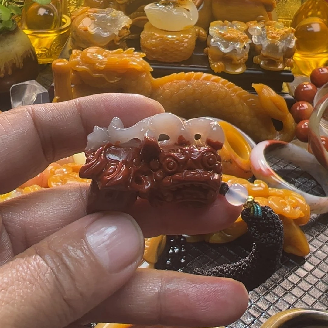 石英质玉未镶嵌颈饰