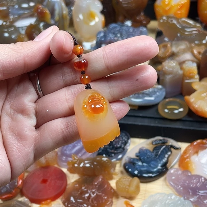 玛瑙/玉髓未镶嵌颈饰