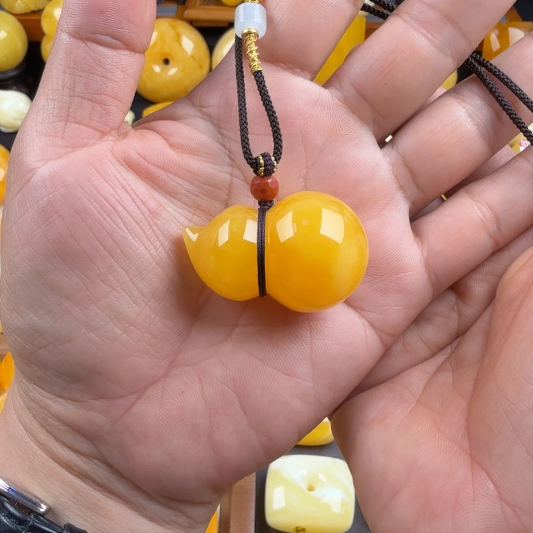 琥珀未镶嵌颈饰纯天然琥珀蜜蜡