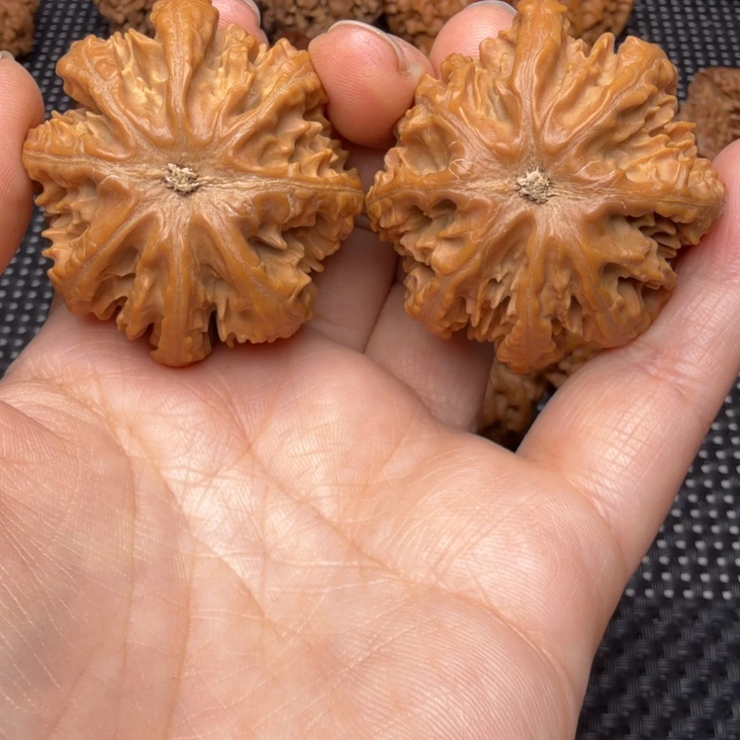 文玩核桃吊坠龙脊八棱03