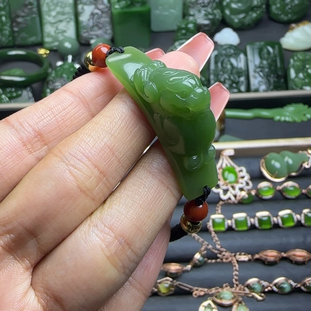 和田玉手牌未镶嵌一*