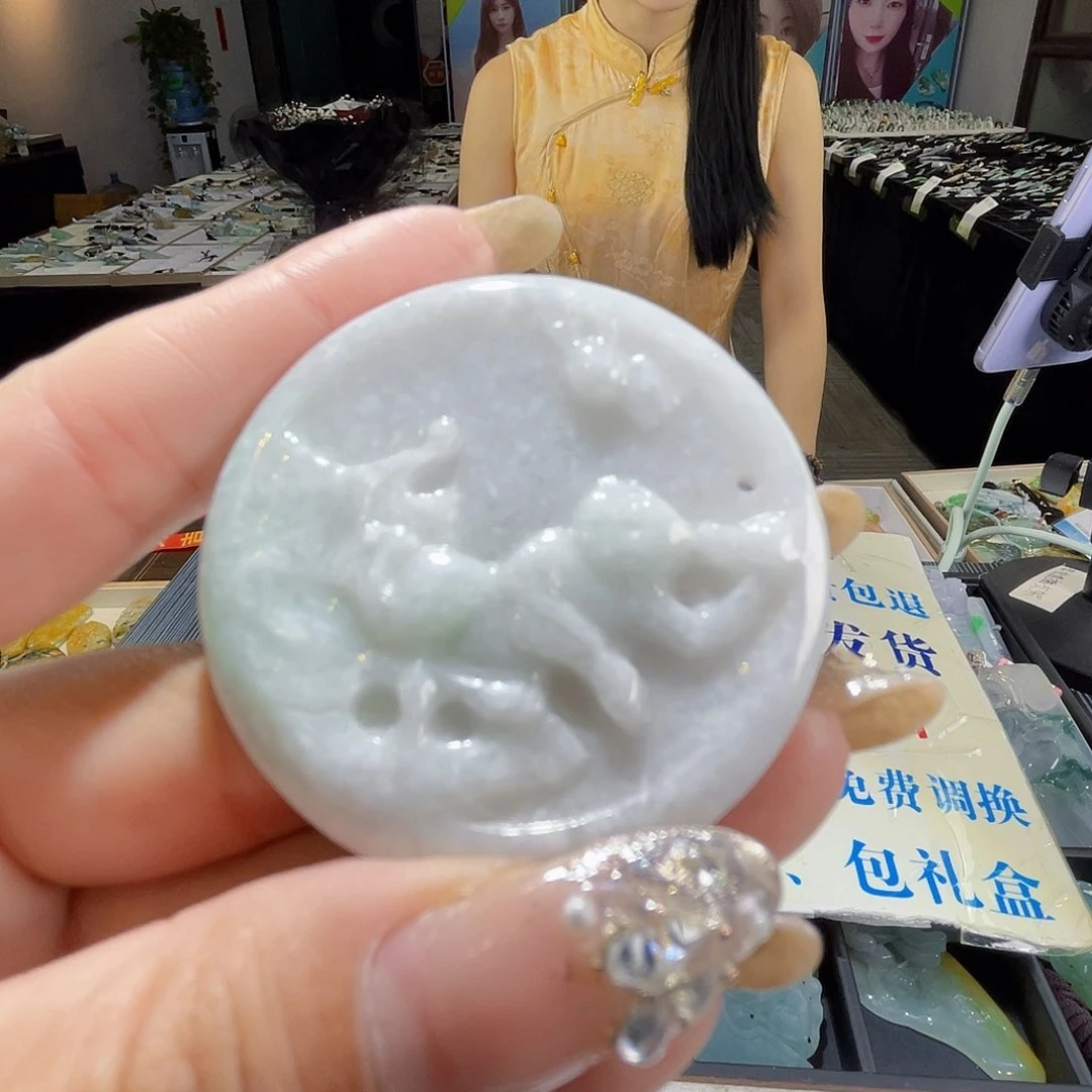 颈饰未镶嵌翡翠一