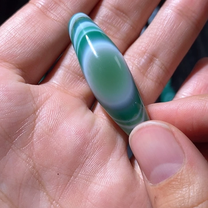 玛瑙/玉髓颈饰未镶嵌快****?