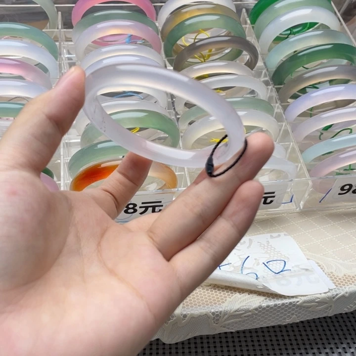 手镯玛瑙/玉髓未镶嵌4（60圈口）