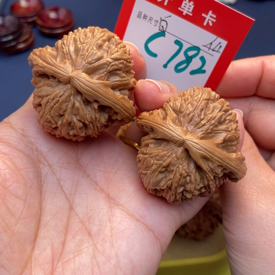 文玩核桃吊坠文玩核桃