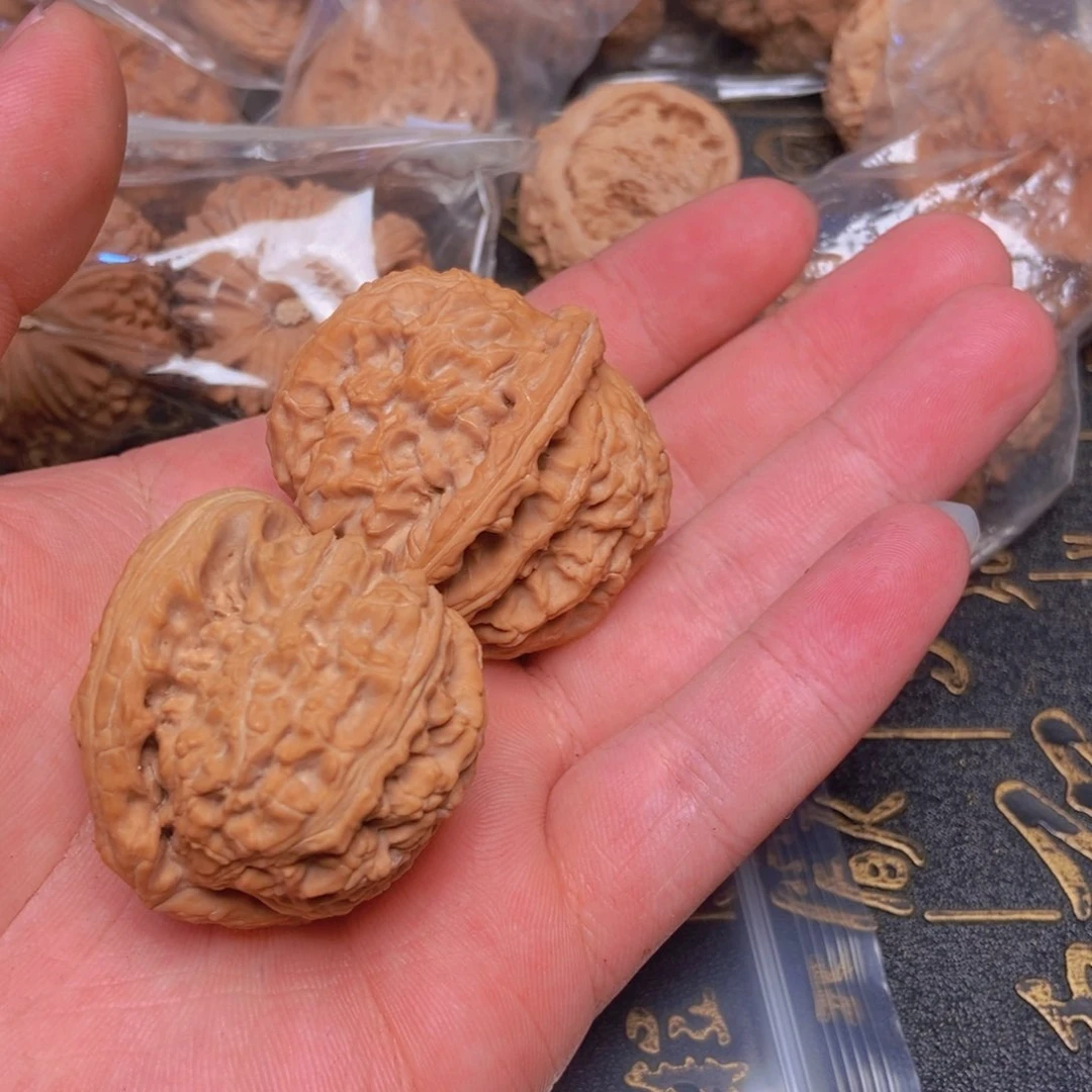 文玩核桃把件清**酒白狮子