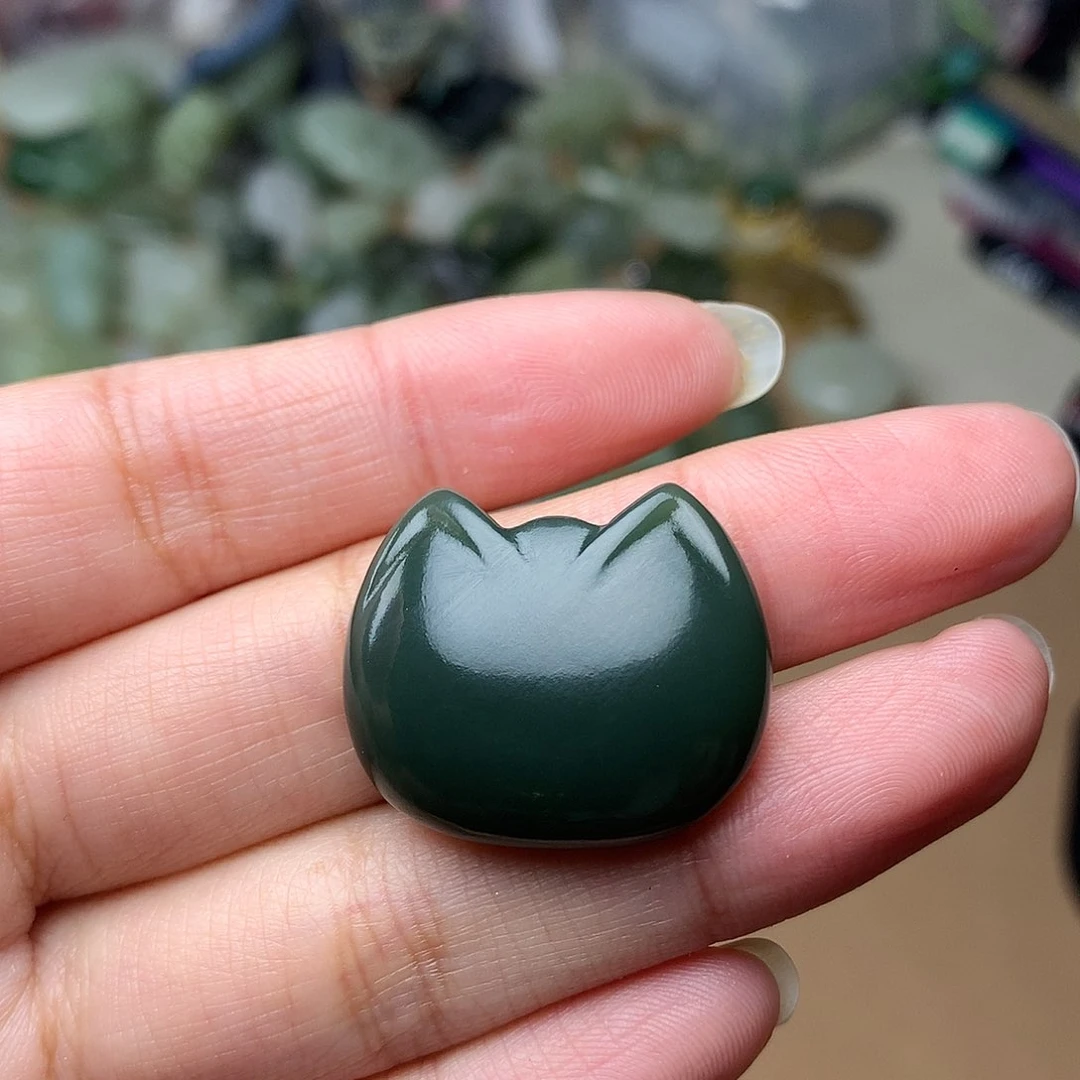 和田玉吊坠未镶嵌