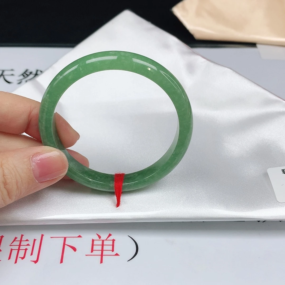 翡翠手镯未镶嵌307正
