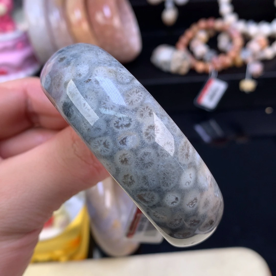 硅化珊瑚（珊瑚玉）未镶嵌颈饰64号黑调共生56圈