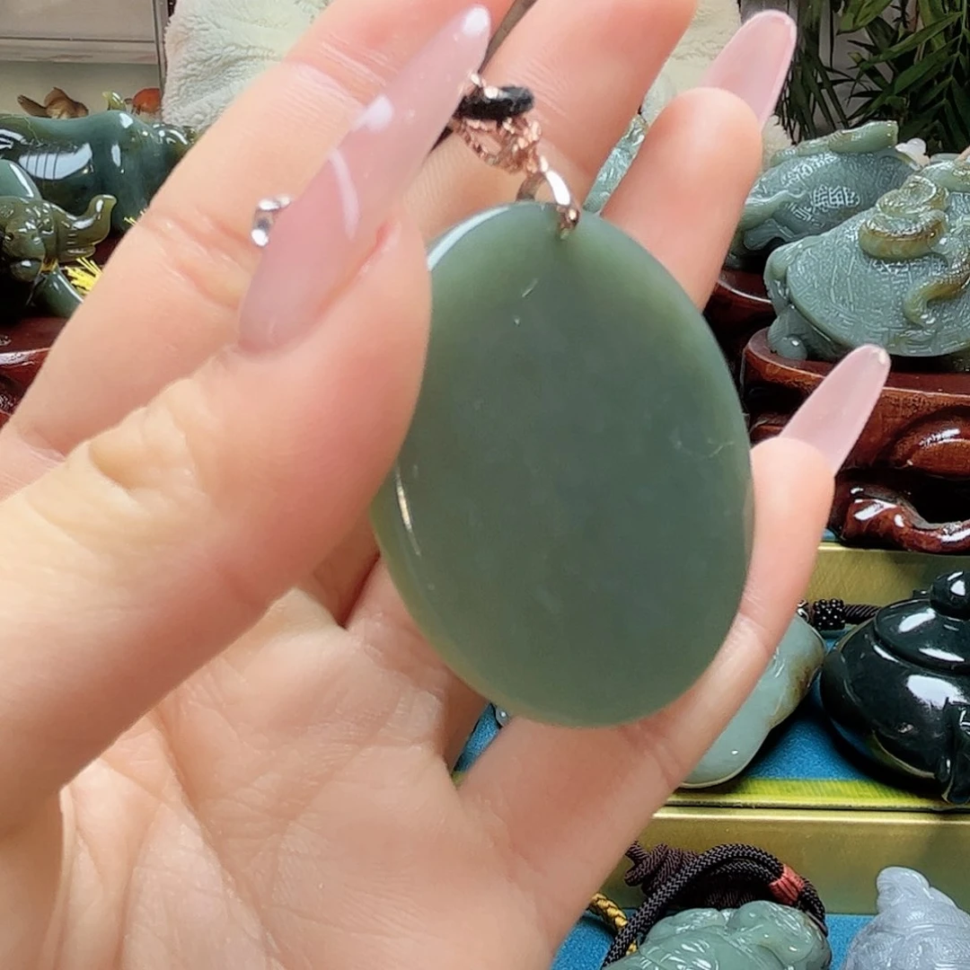 和田玉耳饰未镶嵌